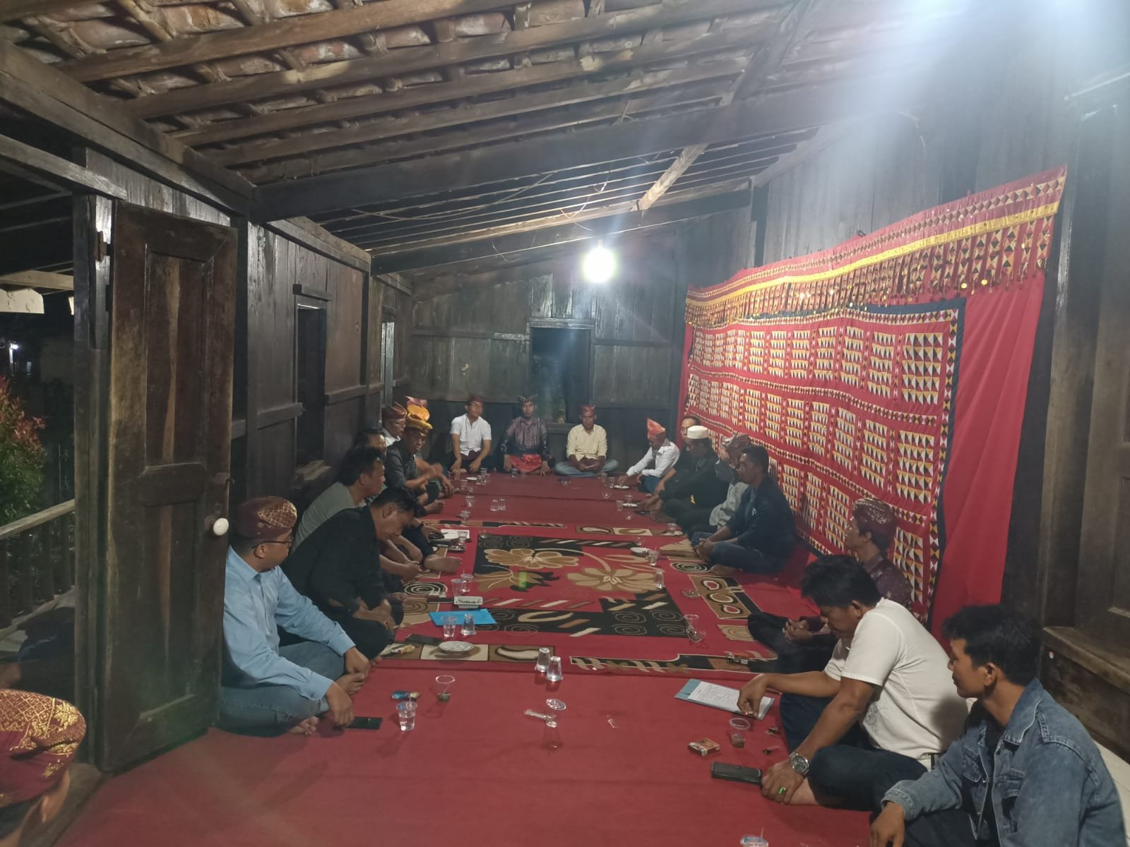 Tegas Tolak Proyek PLTP Rajabasa, Forum Segekhi Suku: Jaga Gunung adalah Amanah Spiritual dan Hukum