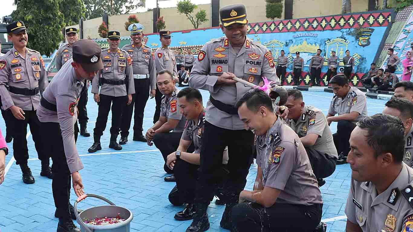 56 Personel Polres Tanggamus Resmi Terima Kenaikan Pangkat Periode Juli 2026