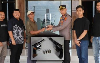 Dua Warga Pringsewu Serahkan Senpi Rakitan dan Amunisi Secara Sukarela ke Polres