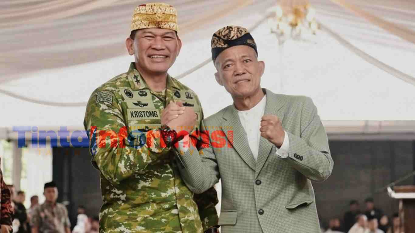 Pangdam II Sriwijaya Mayjen Kristomei Sianturi Resmi Jadi Warga Adat Lampung