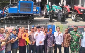 Pemkab Tanggamus Serahkan Bantuan Alsintan untuk Tingkatkan Produktivitas Petani