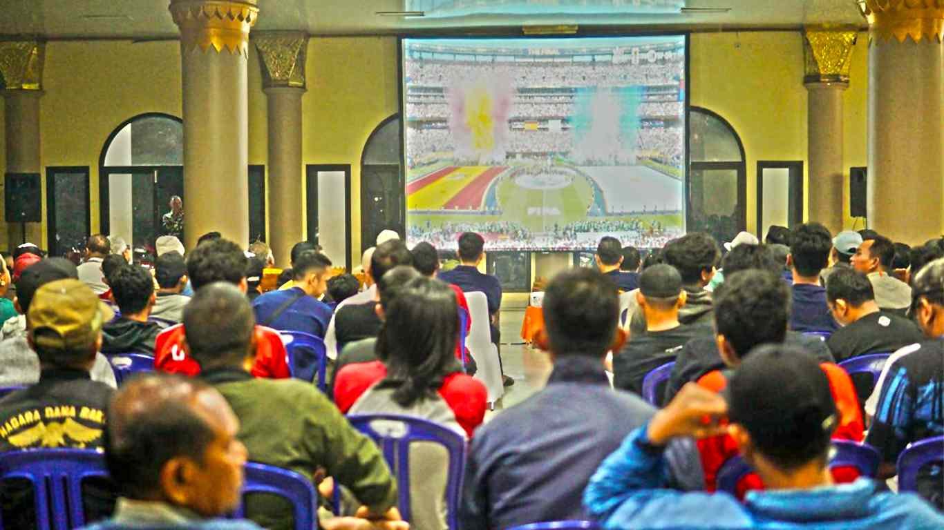 Ratusan Warga Padati Nobar Final Piala Dunia 2026 di Pesawaran, Wabup Ajak Jaga Kebersamaan