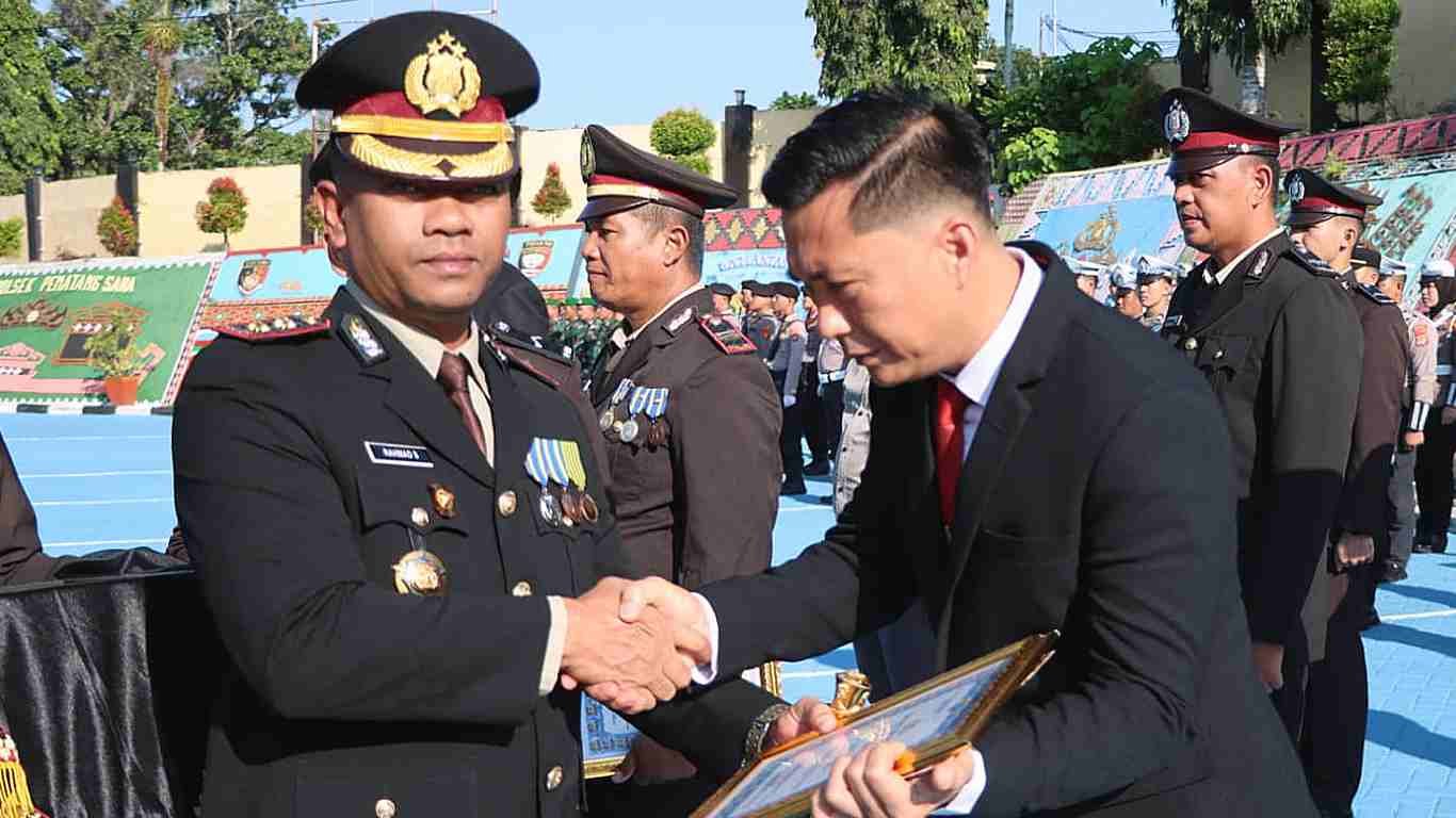 Rayakan Hari Bhayangkara ke-80, Polres Tanggamus Beri Penghargaan Berprestasi