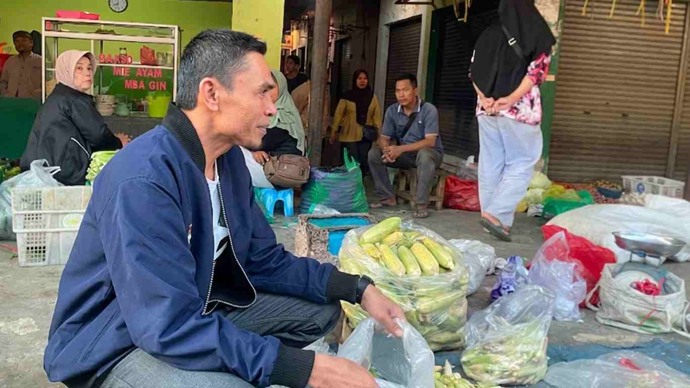 Wabup Tanggamus Tinjau Hasil Penertiban Pasar Gisting, Pedagang Dinilai Semakin Tertib