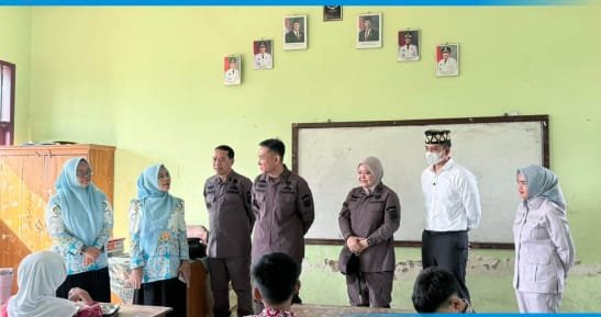 Bupati Egi dan Kajati Lampung Tinjau Program Makan Bergizi Gratis di Natar, Pastikan Sesuai SOP