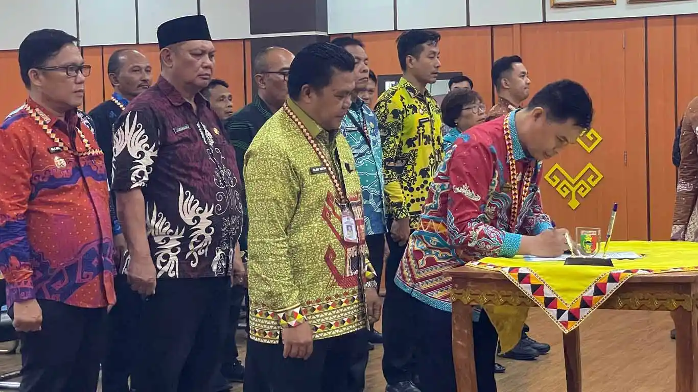 14 Camat Baru Tanggamus Resmi Dilantik, Bupati Pesan Jangan Cuma Duduk di Kantor