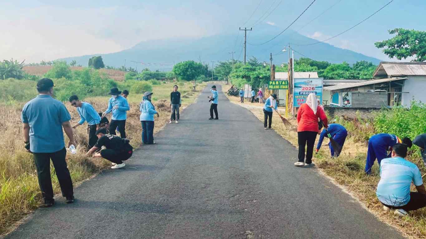 Gema HELAU Kembali Digelar, Ratusan ASN Gotong Royong Bersihkan Kota Kalianda