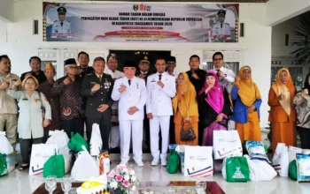 Pemkab Tanggamus Beri Tali Asih kepada Veteran dan Keluarganya pada Peringatan HUT ke-81 RI