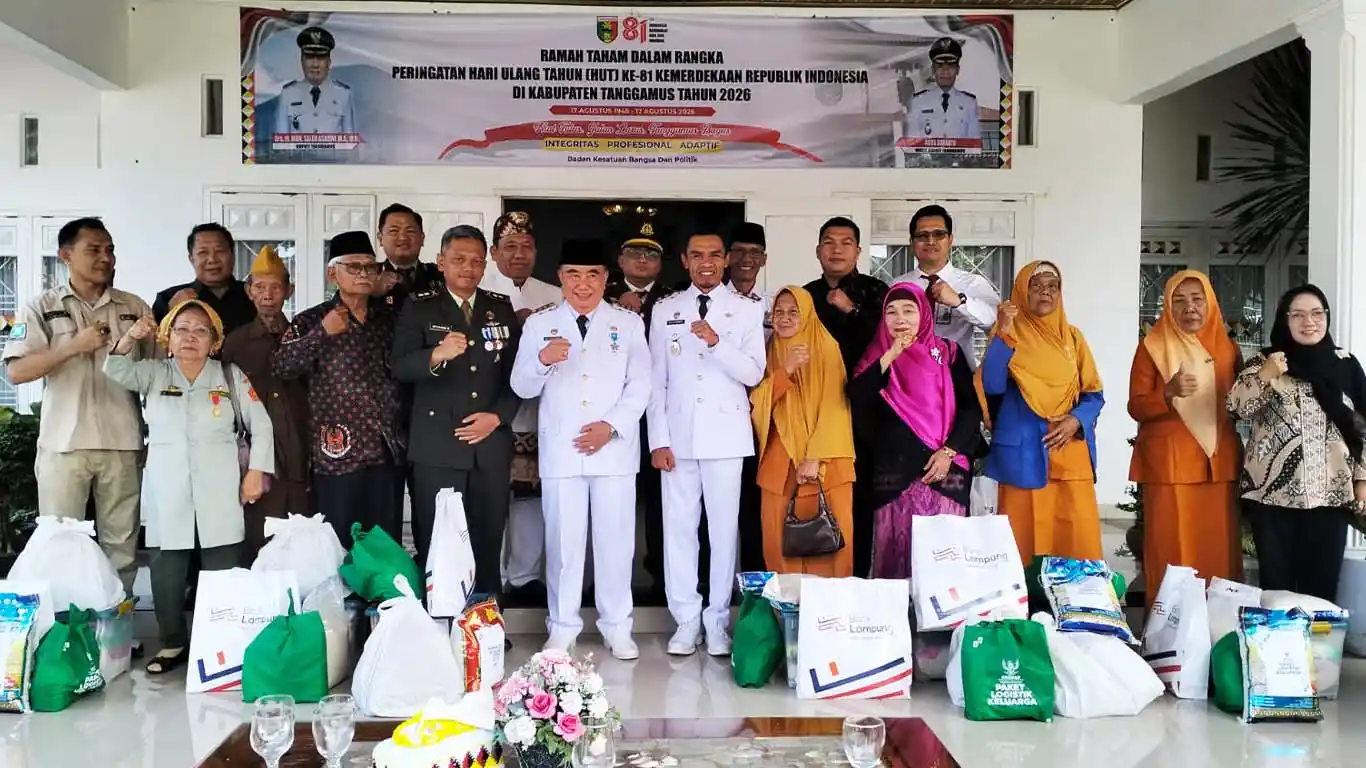 Pemkab Tanggamus Beri Tali Asih kepada Veteran dan Keluarganya pada Peringatan HUT ke-81 RI