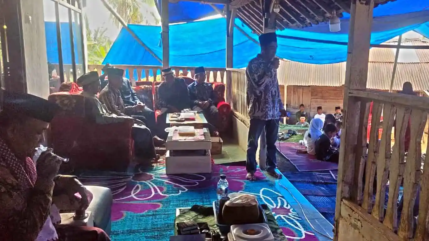 Hadiri Maulid Nabi, Kepala Pekon Sinar Jawa Tekankan Transparansi Dana Desa