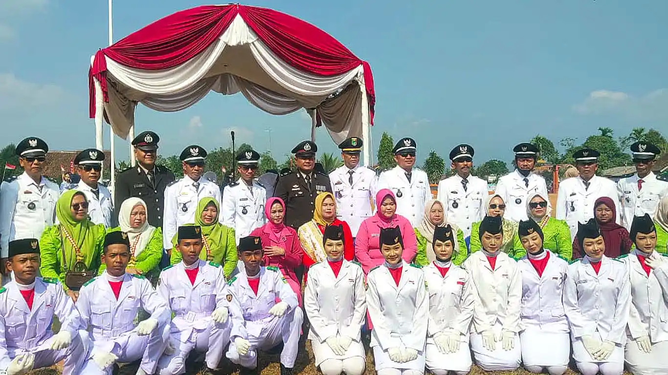 Kakon Sinar Jawa Ikuti Upacara Peringatan HUT ke-81 RI di Air Naningan Tanggamus