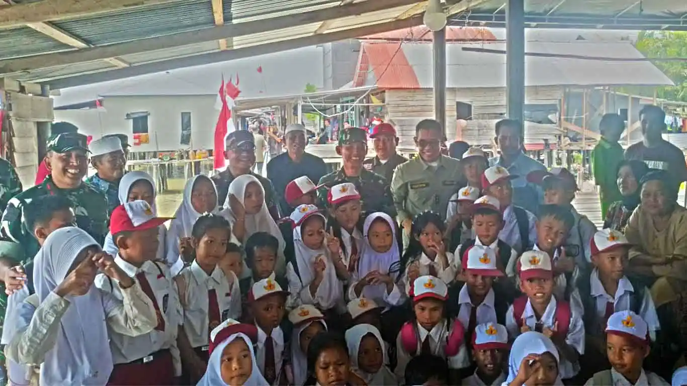 Pangdam II Sriwijaya Tinjau Pembangunan Infrastruktur dan Sapa Warga Kuala 12