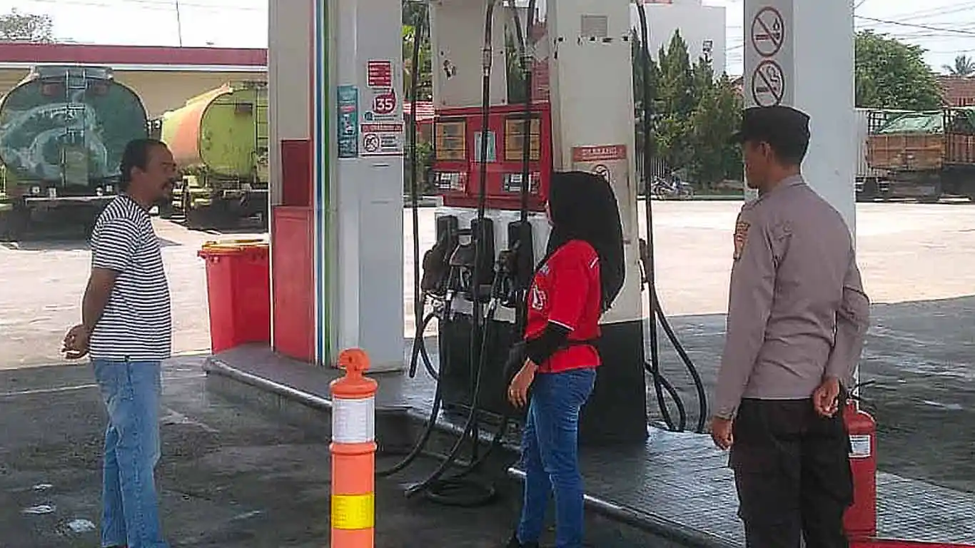 Polsek Pugung Tindak Lanjuti Laporan Warga Soal Pengecoran Solar di SPBU Tanggamus