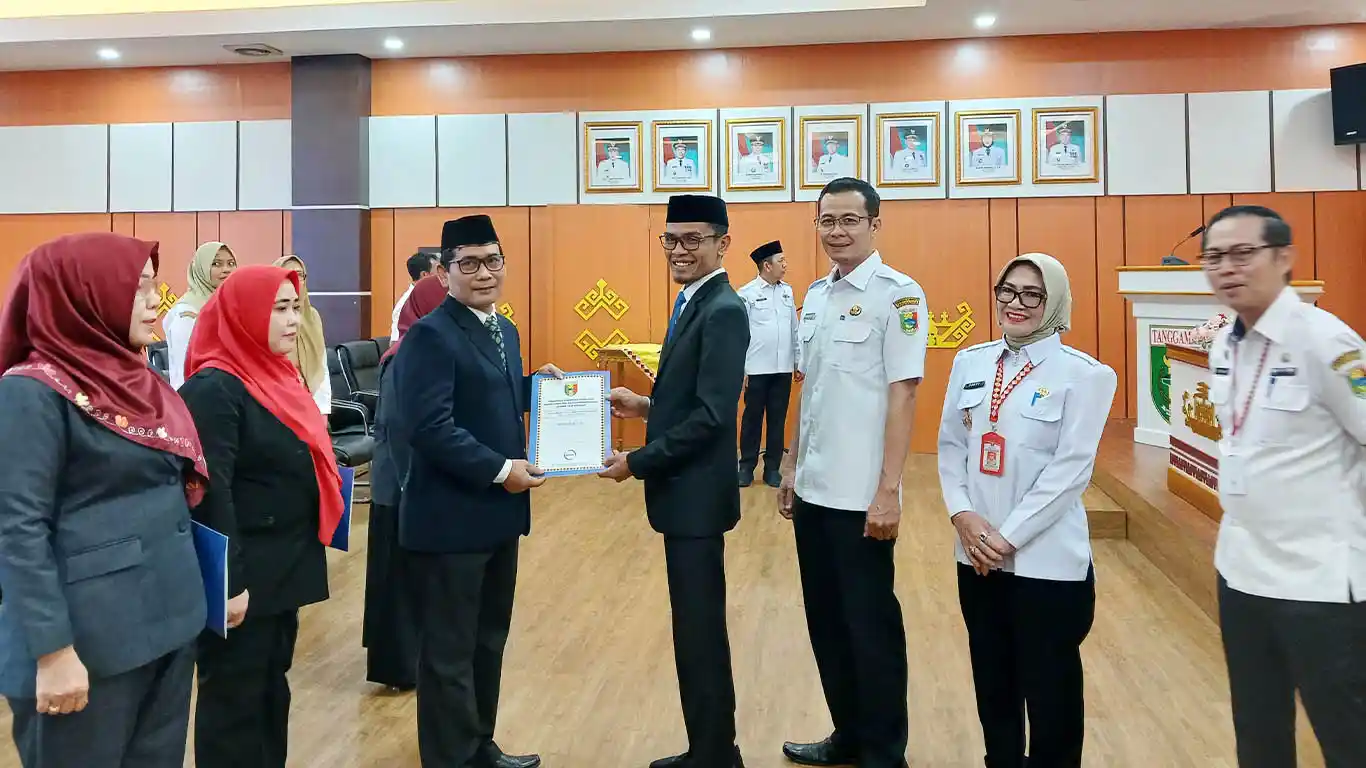 Wakil Bupati Tanggamus Lantik Sekretaris Disdukcapil dan Sejumlah Pejabat Fungsional