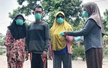 Abu Vulkanik Anak Krakatau Melanda Pematang Sawa, 1.650 Masker Dibagikan