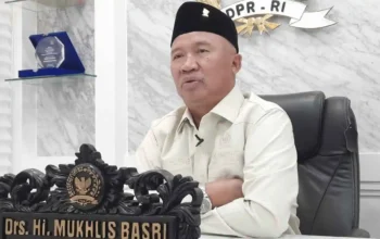 Mukhlis Basri Minta Warga Lampung Waspada Abu Vulkanik Anak Krakatau