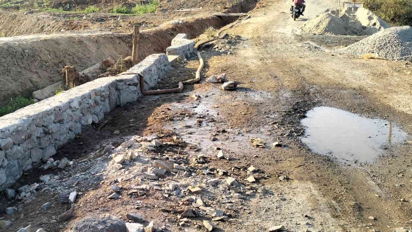 Bobroknya Proyek Jalan Rp582 Juta di Pringsewu: Warga Tuntut Transparansi PUPR