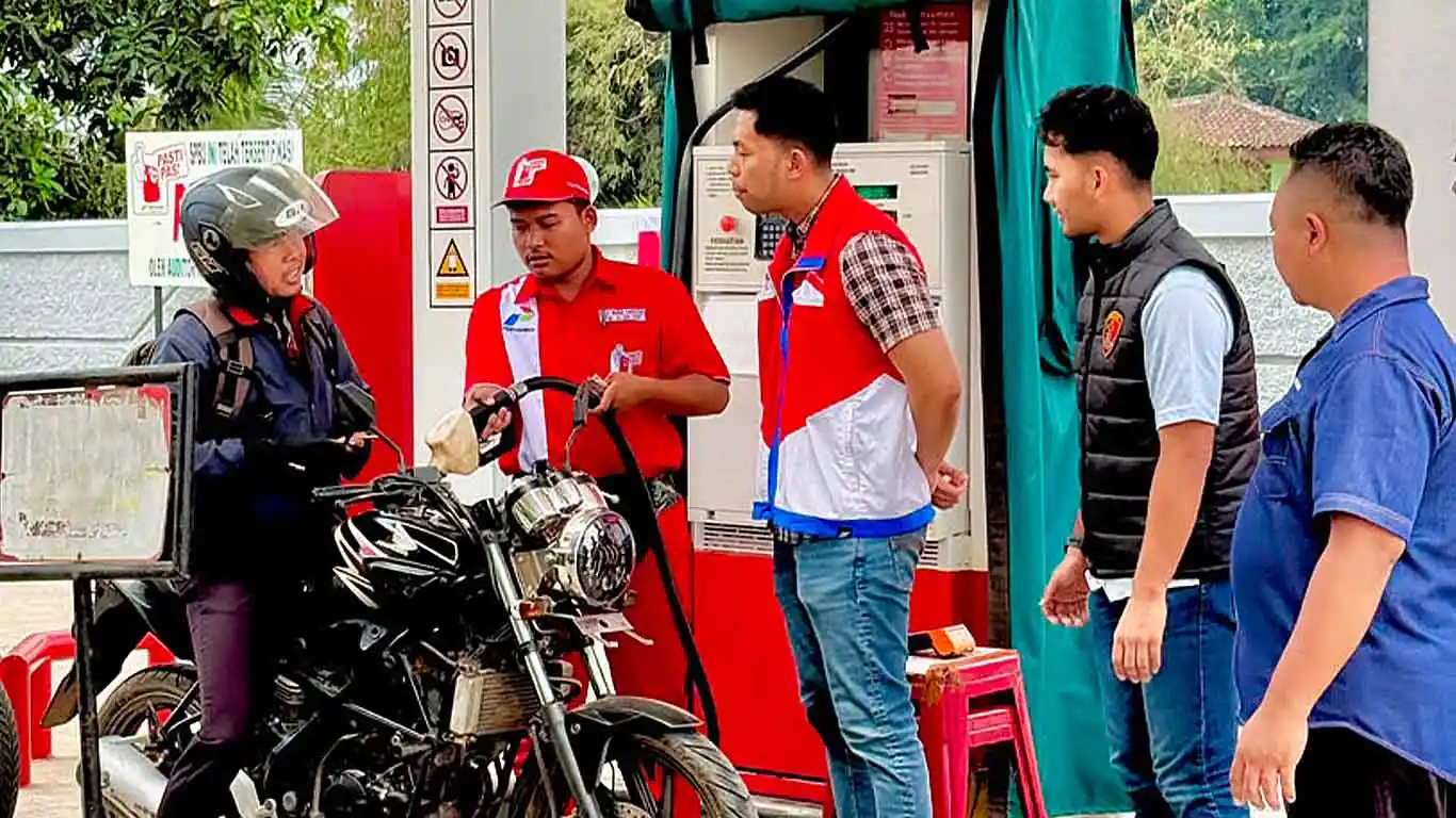 Sidak SPBU Metro Kibang, Stok Pertalite dan Biosolar Dipastikan Aman
