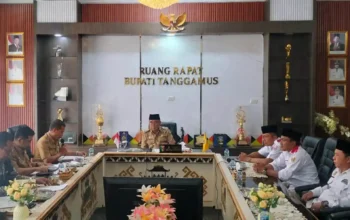 APDESI Merah Putih Tanggamus Sampaikan Aspirasi ke Bupati, Soroti Kesejahteraan Aparatur Pekon dan Anggaran