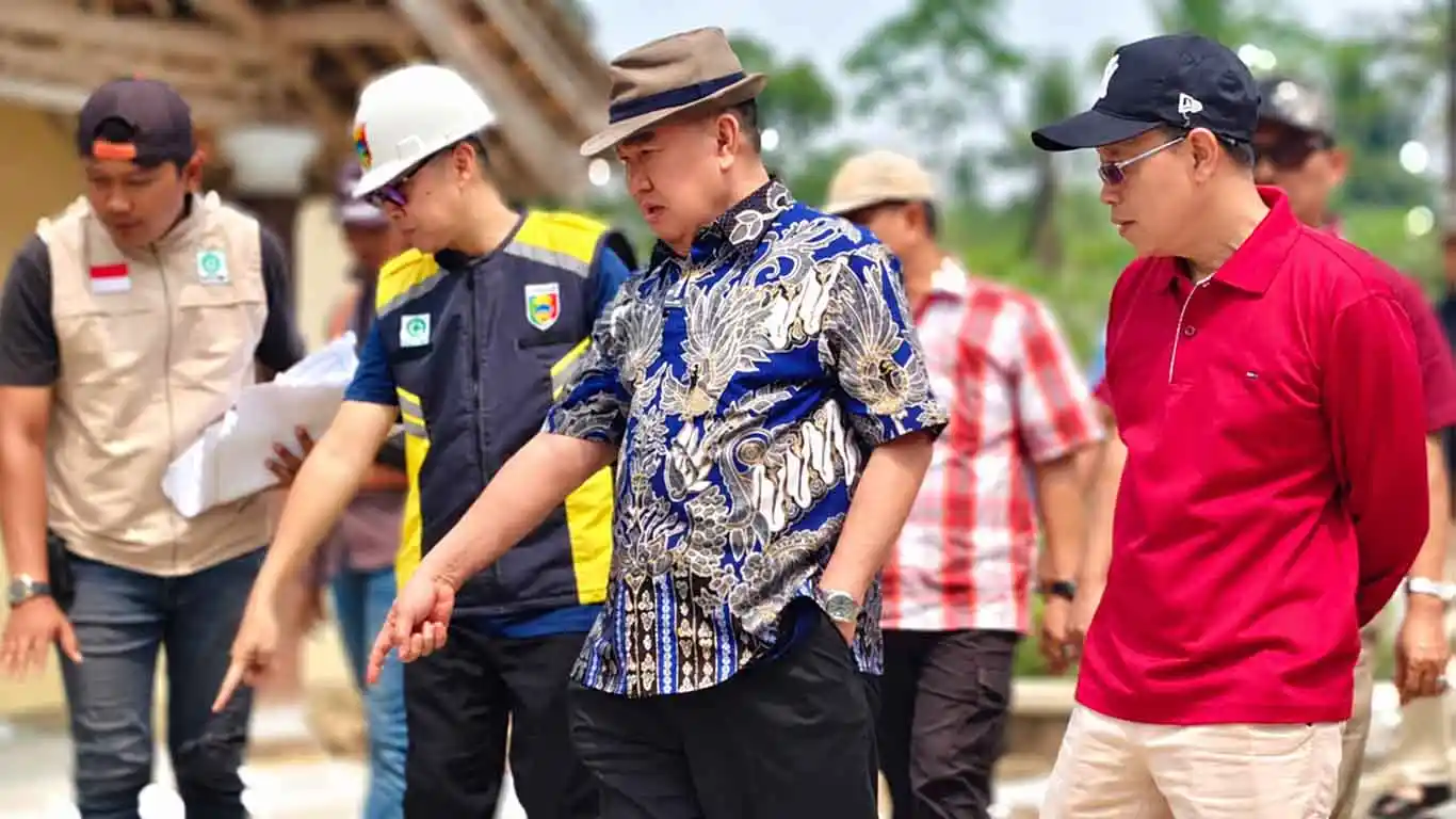 Bupati Tanggamus Tinjau Sejumlah Ruas Jalan, Tekankan Kualitas Pembangunan Infrastruktur