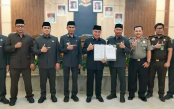 Bupati Tanggamus dan DPRD Tandatangani KUA-PPAS 2027, Pendapatan Daerah Diproyeksikan Rp1,56 Triliun