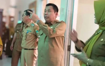Sekda Tanggamus Tinjau Pelayanan Publik di Sumberejo, Dorong Pekon Optimalkan Potensi Lokal