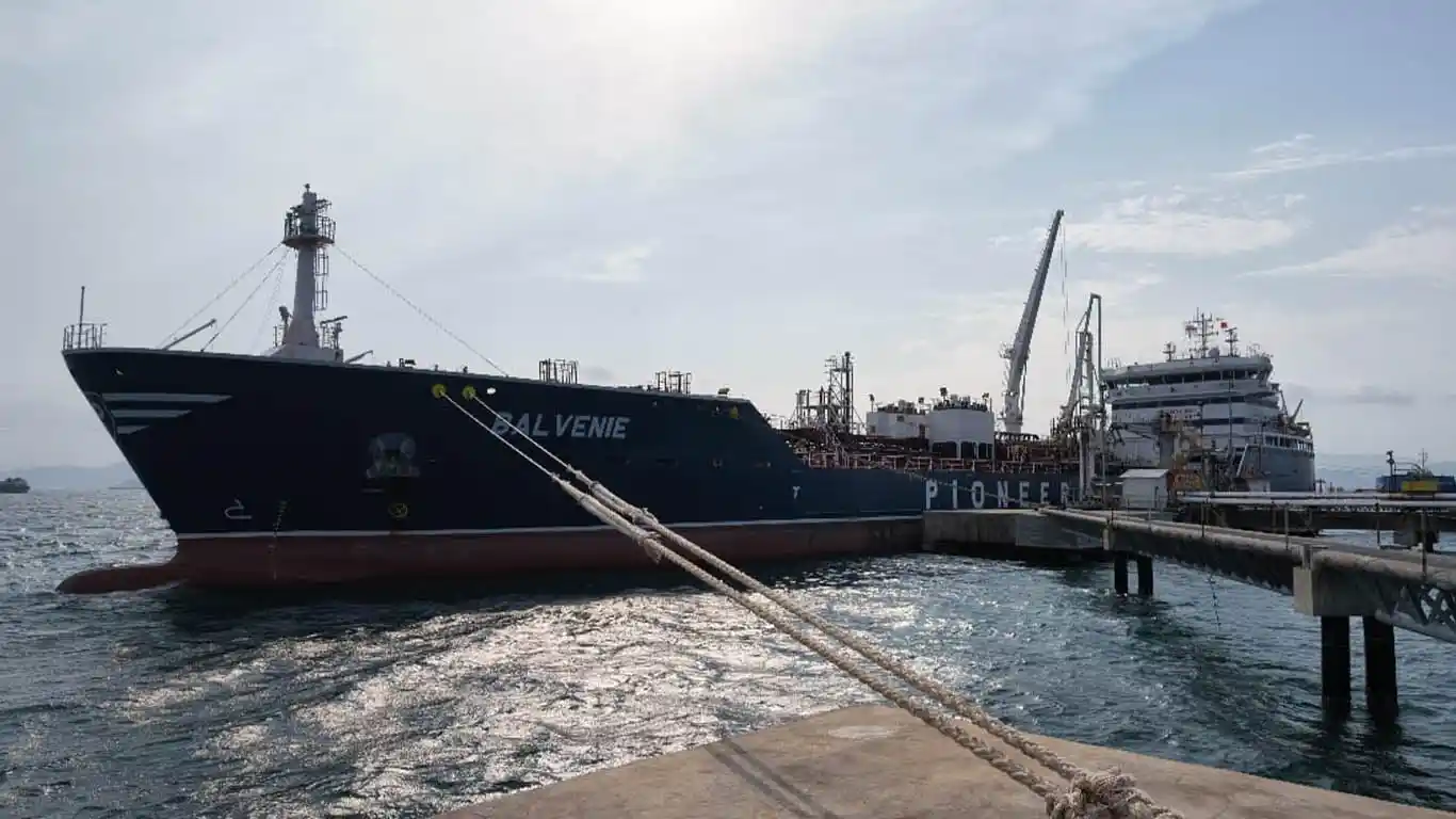 15,1 Juta Liter Pertalite Tiba di IT Panjang, Pertamina Perkuat Stok BBM Lampung