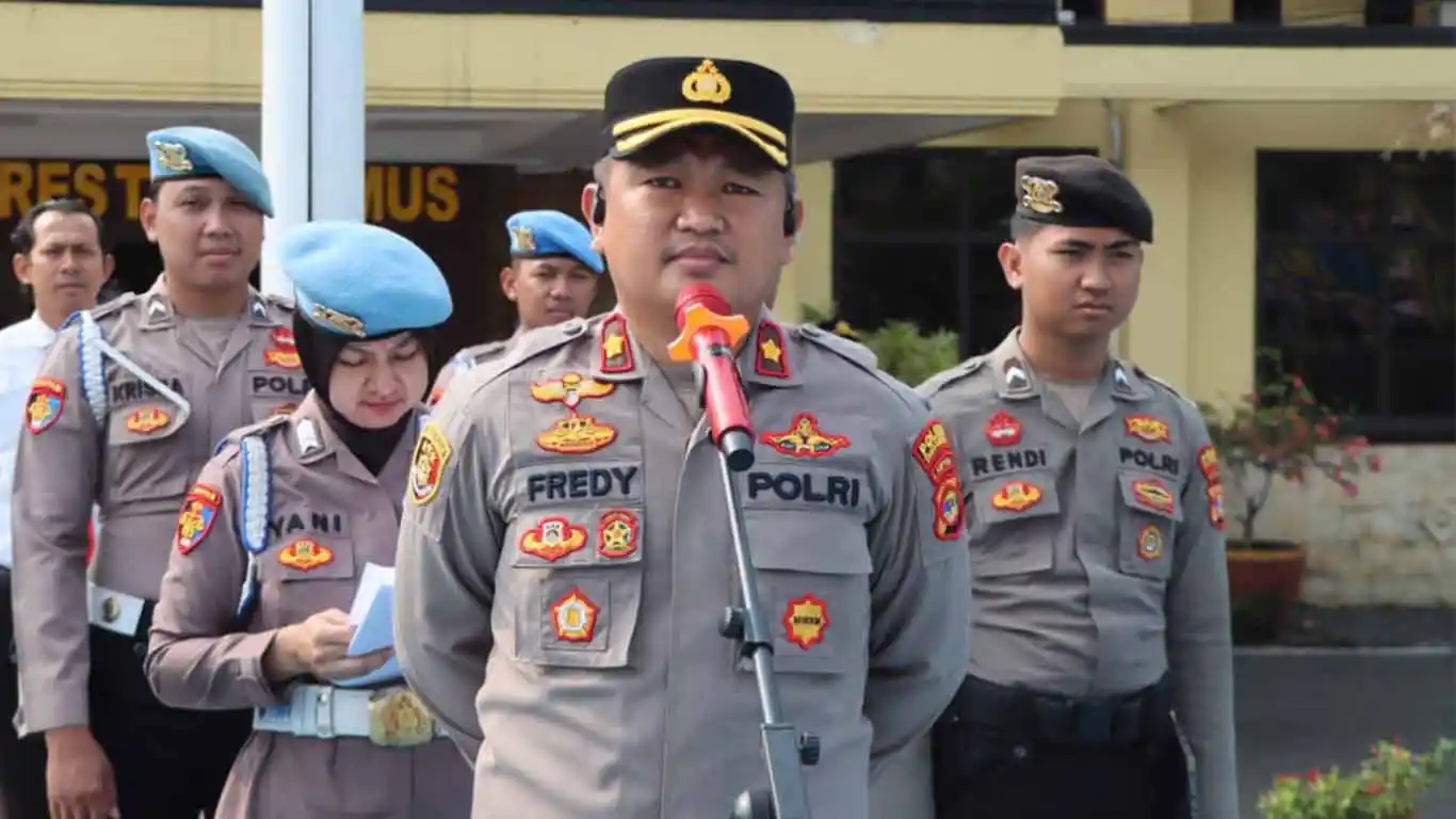 Wakapolres Tanggamus Tekankan 11 Program Quick Wins Kapolri, Personel Diminta Perkuat Pelayanan