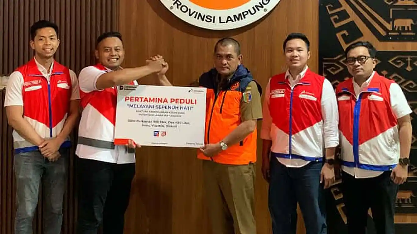 Pertamina Patra Niaga Salurkan Bantuan untuk Dukung Pemadaman Karhutla di Taman Nasional Way Kambas